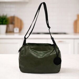 Jack Gomme Green Mael PVC Lightweight Shoulder Bag Purse /Charm & Interior Pouch